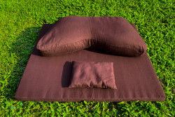 Full set of sitting tools - V-shaped meditation mattress made of high quality Kaki fabric