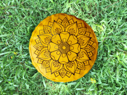 Bồ đoàn đặc biệt vẽ hình mandala dành đi tặng quý thầy cô Phật tử tu học